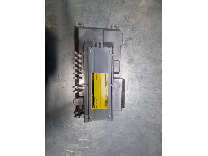 Radio versterker van een Audi S4, Gebruikt, -, -, -