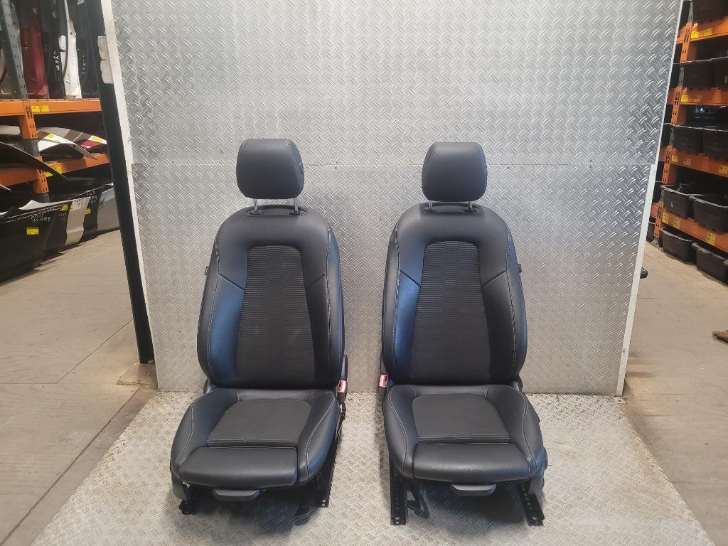 BEKLEDINGSET  A177 2019 ID 51384, Ophalen, Gebruikt, Mercedes-Benz