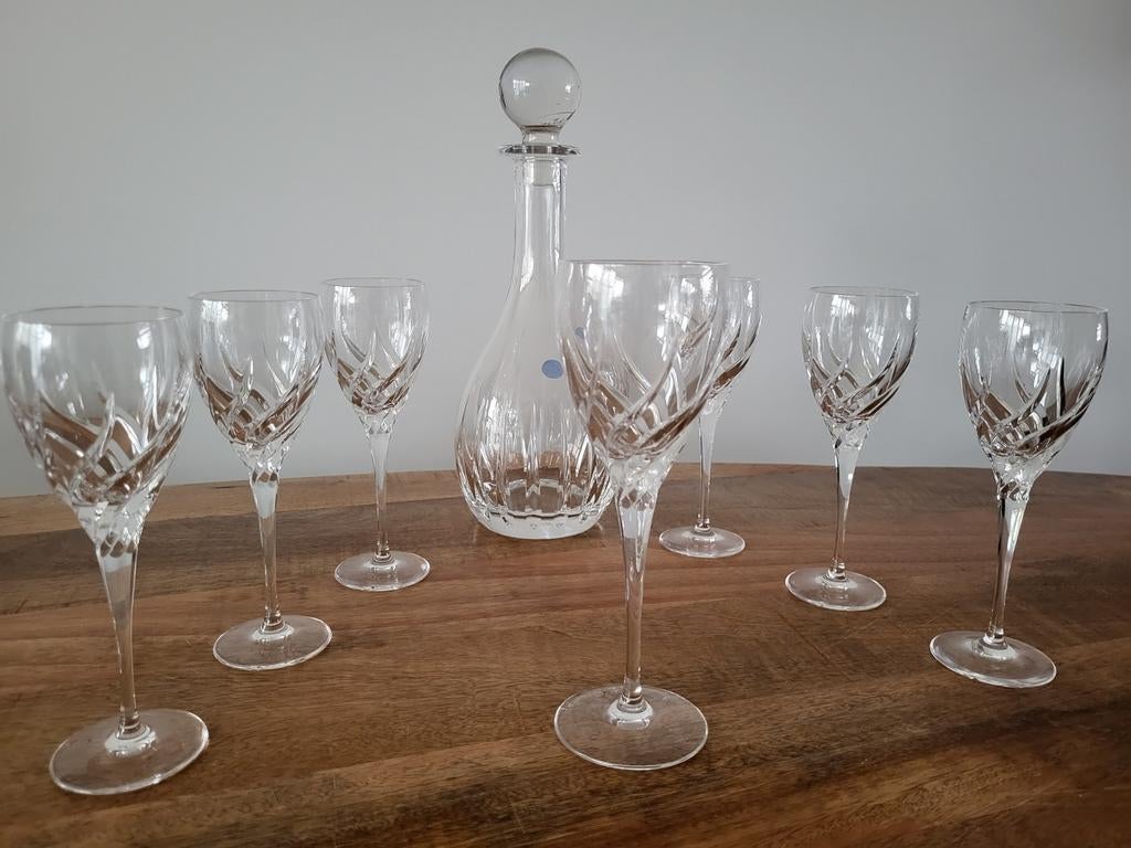 Wedgwood glazen met karaf, Ophalen