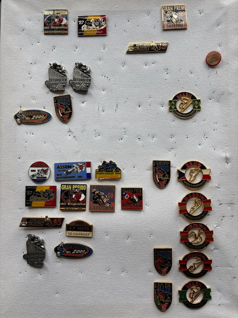 Collectie Speldjes en Pins - Motorsport Evenementen, Ophalen of Verzenden, Gebruikt, Sport, Speldje of Pin