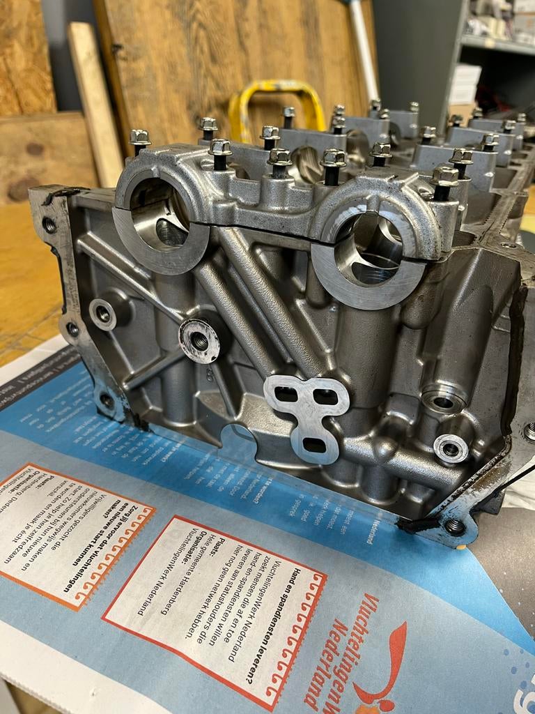 Cilinderkop Suzuki Grand Vitara 2.4  J24B, Auto-onderdelen, Ophalen of Verzenden, Gebruikt, Suzuki