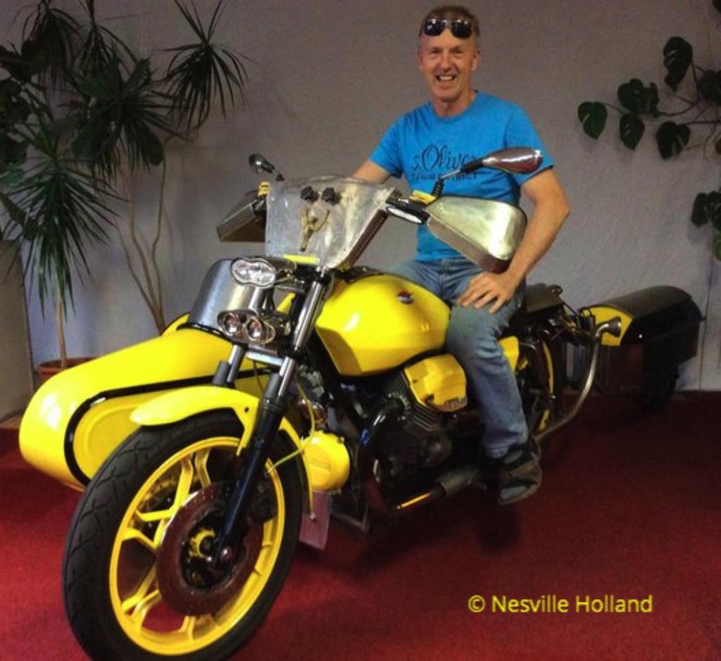 MOTO GUZZI Specialist Nesville Medemblik, Motoren, Cardan-aandrijving, 2 cilinders, Motorrijbewijs A, Particulier