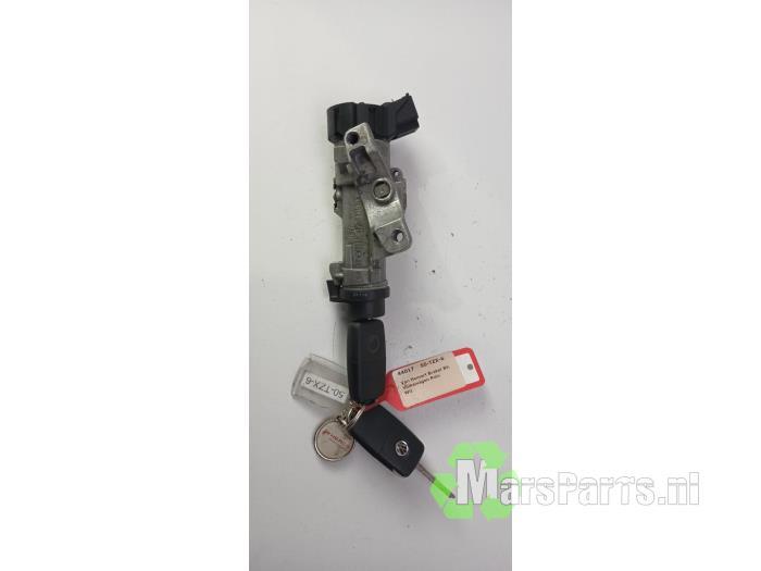Kontaktslot + Sleutel van een Volkswagen Polo, Gebruikt, -, Volkswagen, -