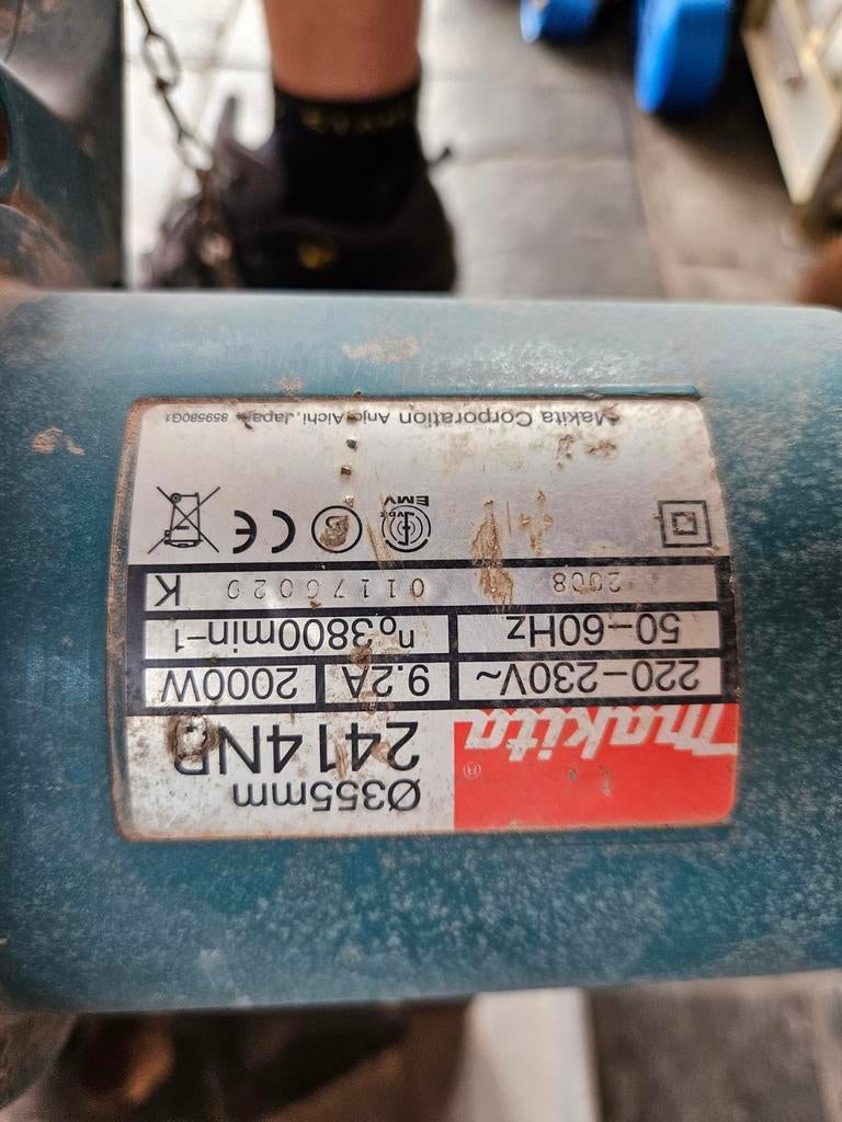 Makita 2414 NB afkort slijpmachine 220v, Doe-het-zelf en Verbouw, Ophalen, Zo goed als nieuw, 1200 watt of meer, Afkortzaag