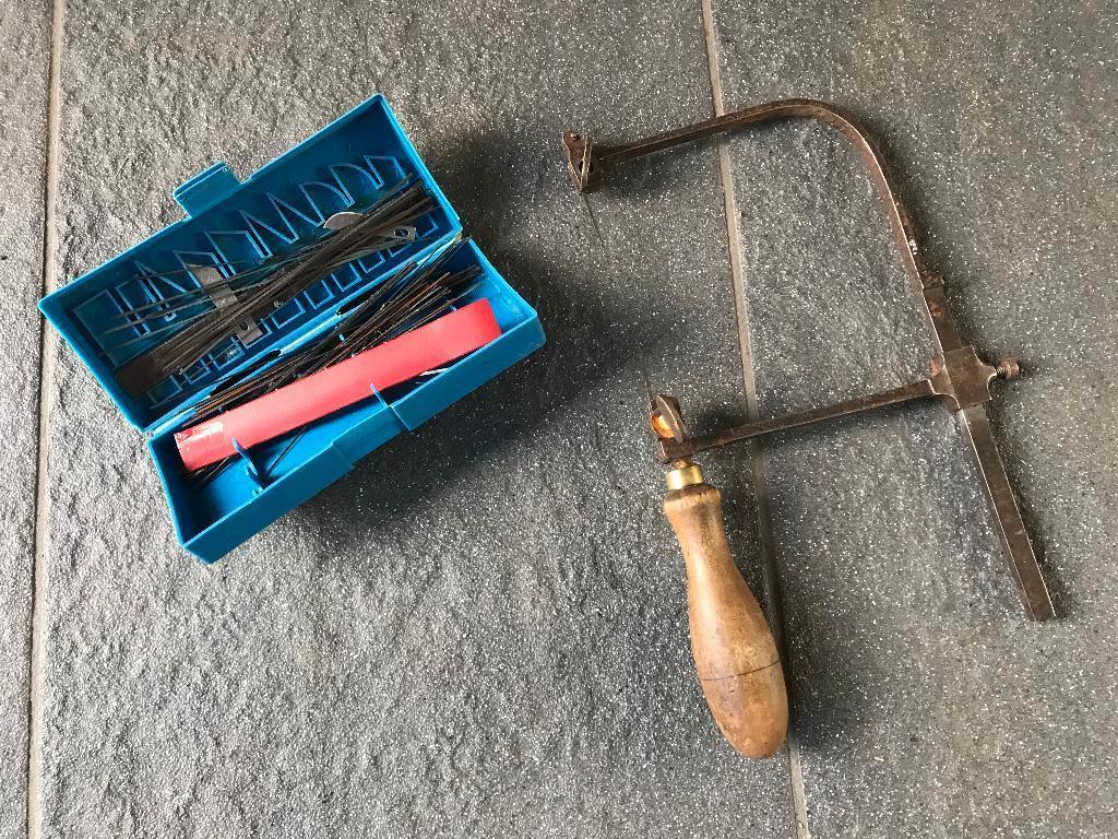 Vintage oude figuurzaag met zaagjes, Ophalen of Verzenden