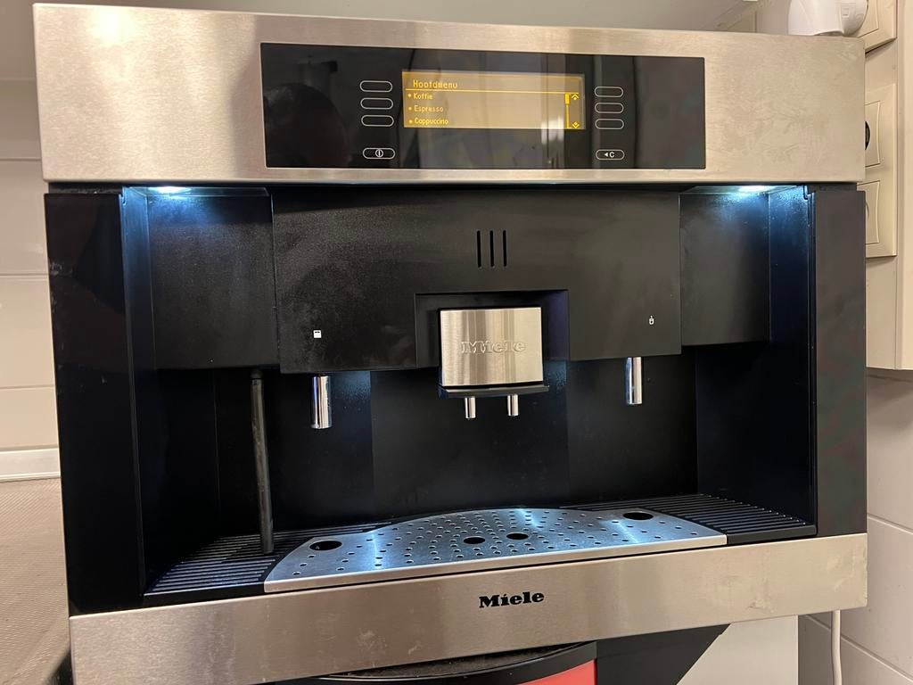 Miele cva 4080, Afneembaar waterreservoir, Miele & Cie. KG, 10 kopjes of meer, Koffiemachine