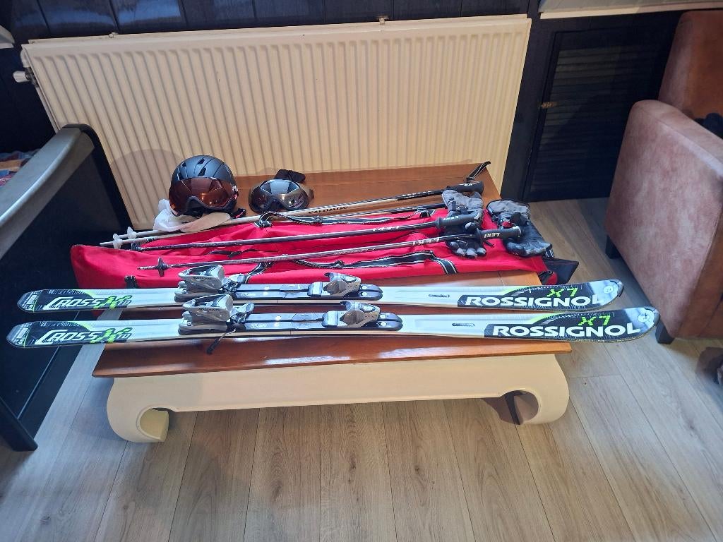 Skie's met toebehoren, Ophalen, 160 tot 180 cm, Gebruikt, Rossignol