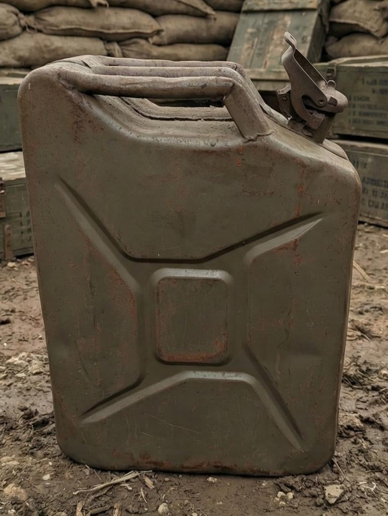 jerrycan, metalen jerrycan 20L, Ophalen of Verzenden, Landmacht, Nederland