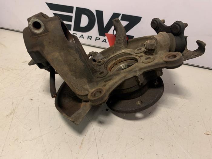 Fusee rechts-voor van een Volkswagen Caddy, Gebruikt, -, Volkswagen, -