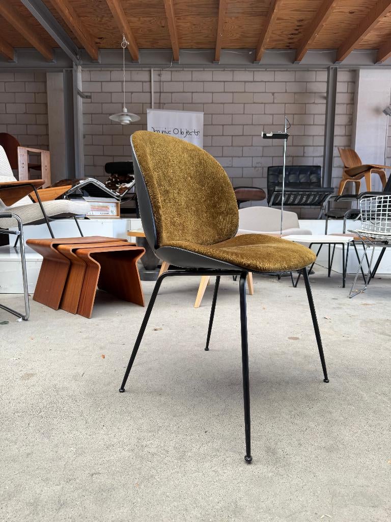 Gubi Beetle chair (green), Huis en Inrichting, Stoelen, Ophalen, Stof, Overige kleuren, Zo goed als nieuw