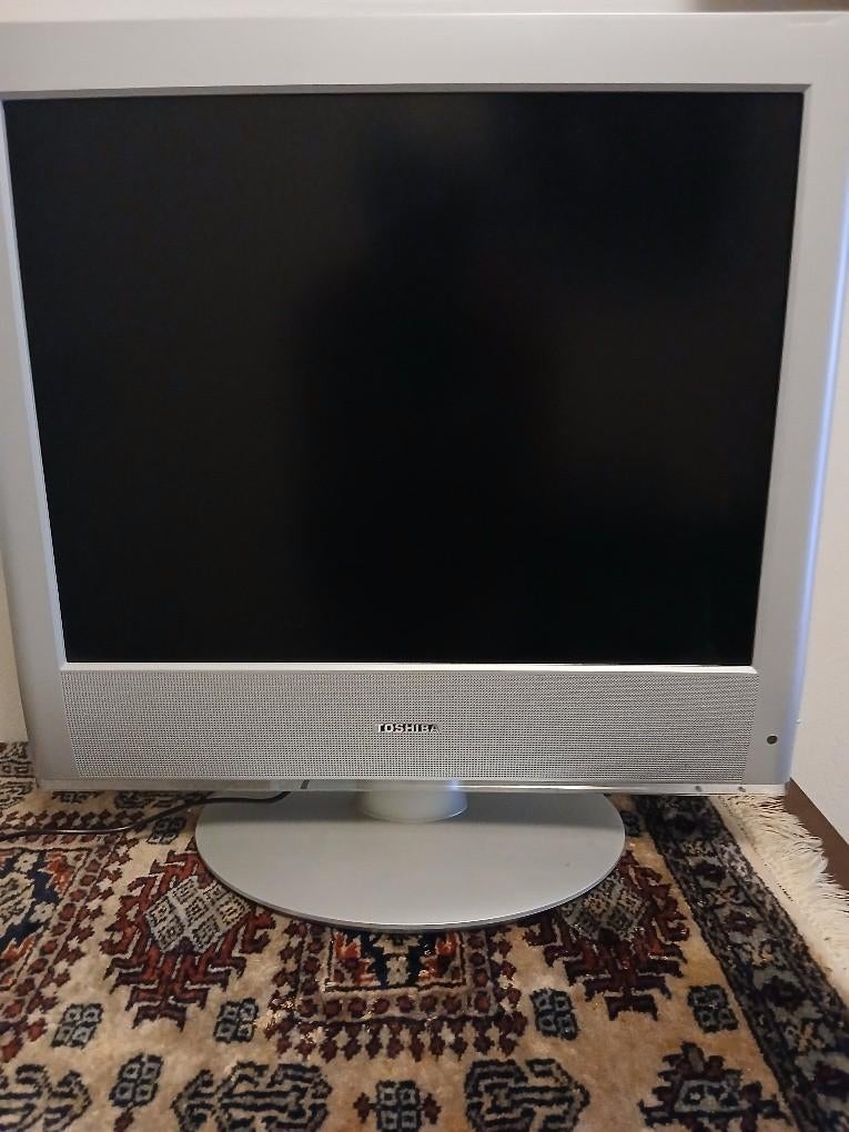 TV   Toshiba  met afstandsbediening, Toshiba, 50 Hz, Ophalen of Verzenden, Zo goed als nieuw
