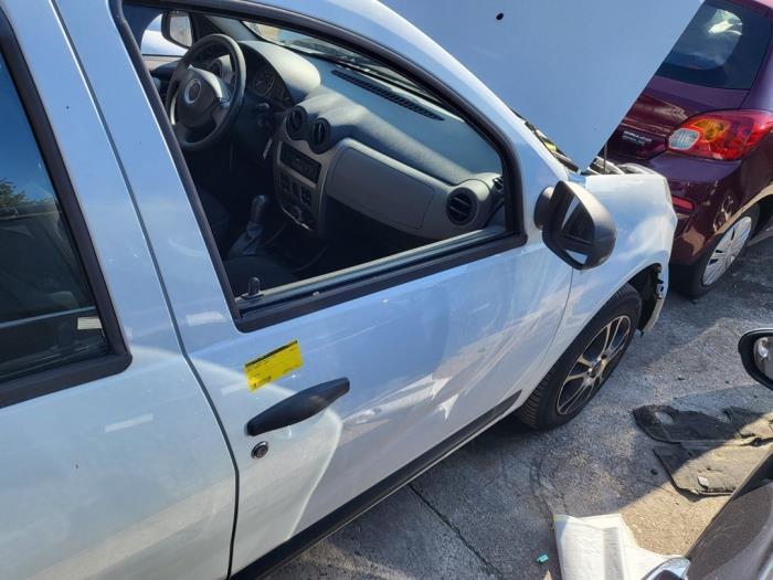 Portier 4Deurs rechts-voor van een Dacia Sandero (OV369), Auto-onderdelen, Dacia, Gebruikt, -, Deur