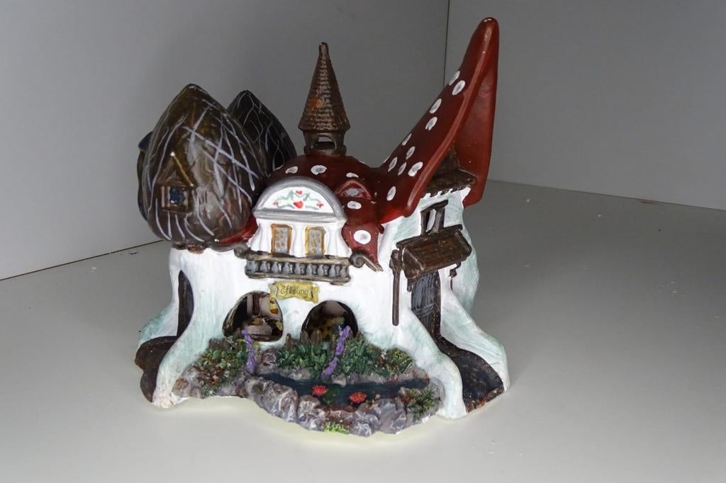 Luville het kabouterdorp nieuw, Ophalen of Verzenden, Nieuw, Beeldje of Poppetje