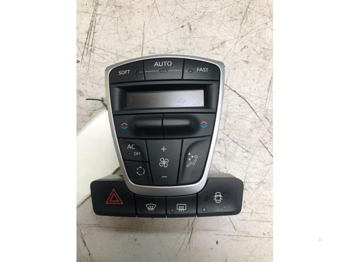 Kachel Bedieningspaneel van een Renault Laguna, Gebruikt, -, Renault, -