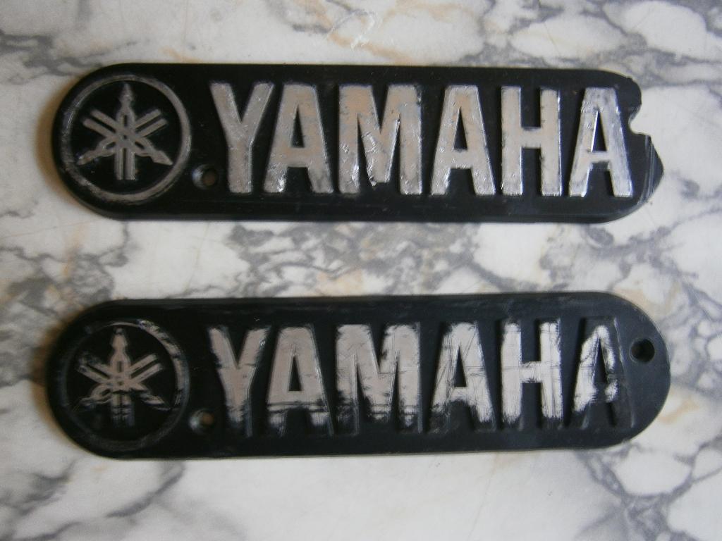 Gezocht Yamaha naamplaatjes, zit op diverse 70's -80's boxen, Zo goed als nieuw, 60 tot 120 watt, Front, Rear of Stereo speakers