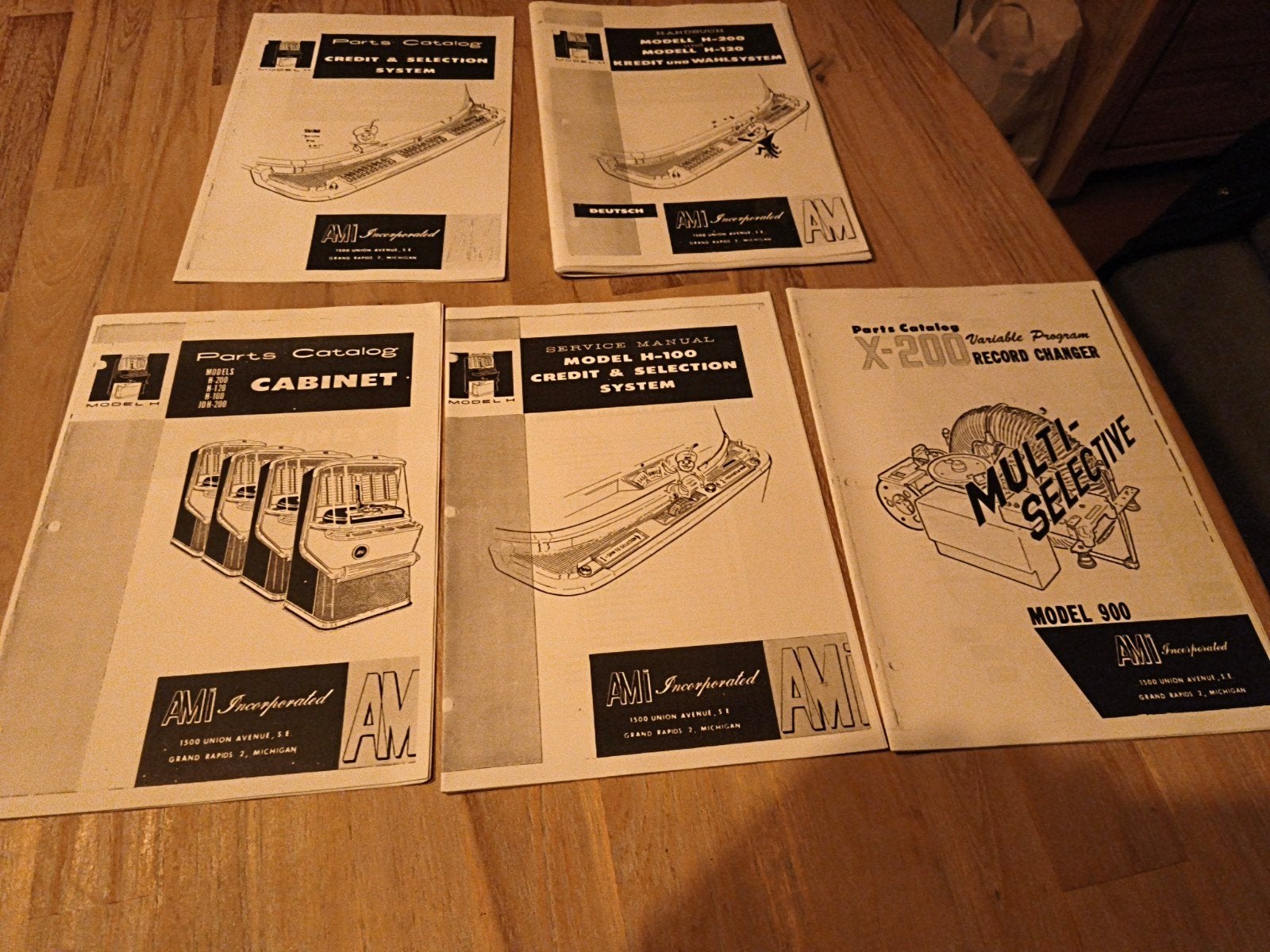 AMI H Bumper jukebox manuals, Ophalen of Verzenden, 1940 tot 1960, Tijdschrift