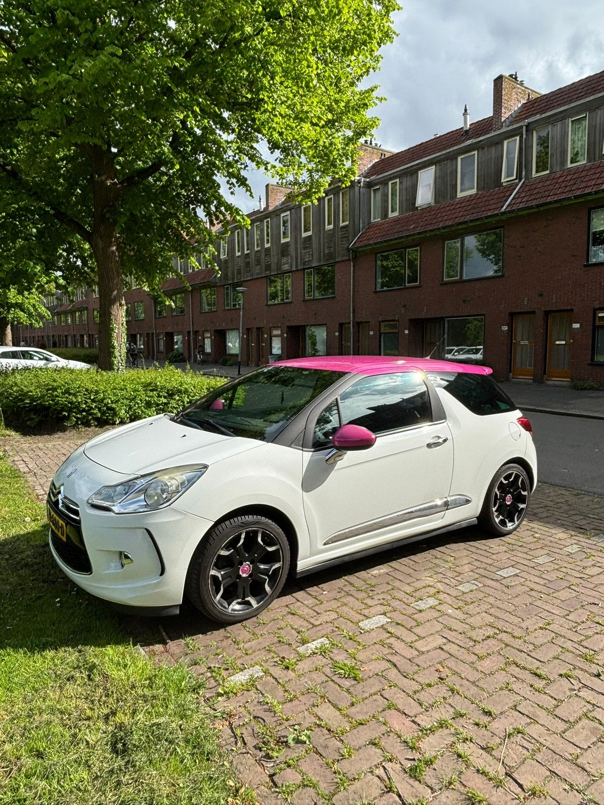 Citroën DS3 1.6 THP 110KW 2012 Wit Roze, Voorwielaandrijving, Stof, Zwart, 4 cilinders