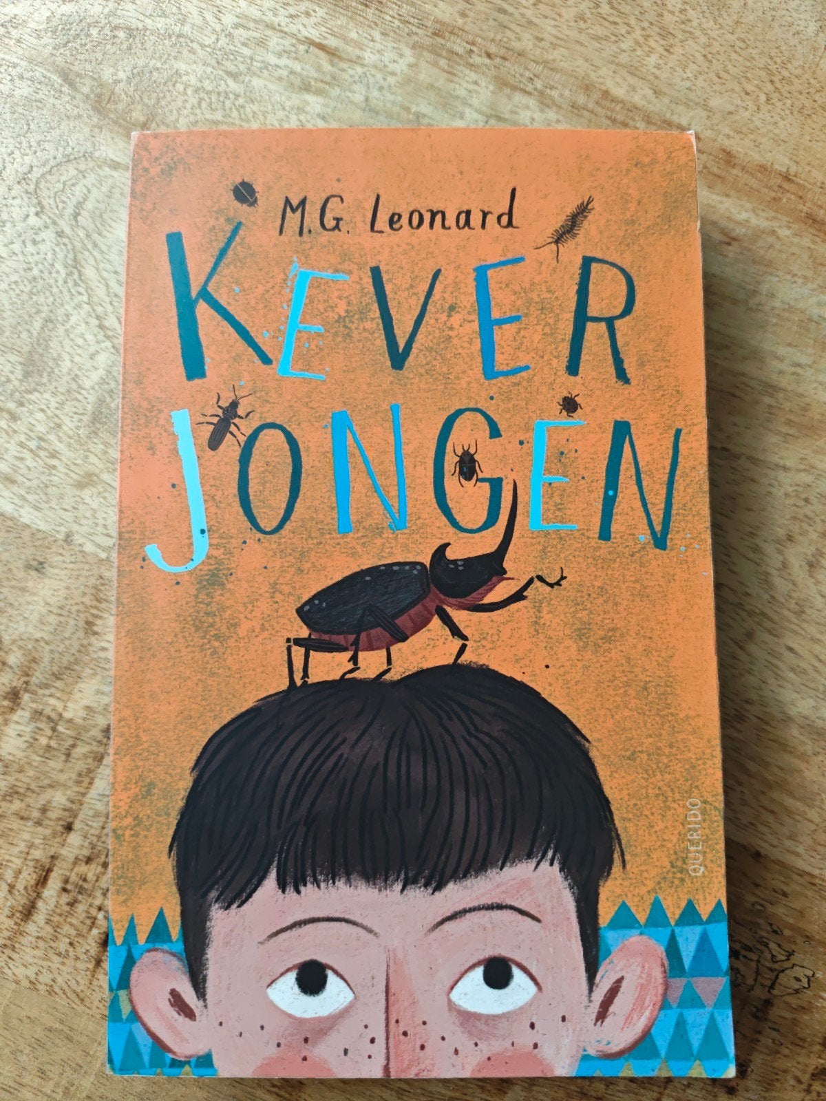 Keverjongen - M.G. Leonard (Kinderboek), Ophalen of Verzenden, Zo goed als nieuw