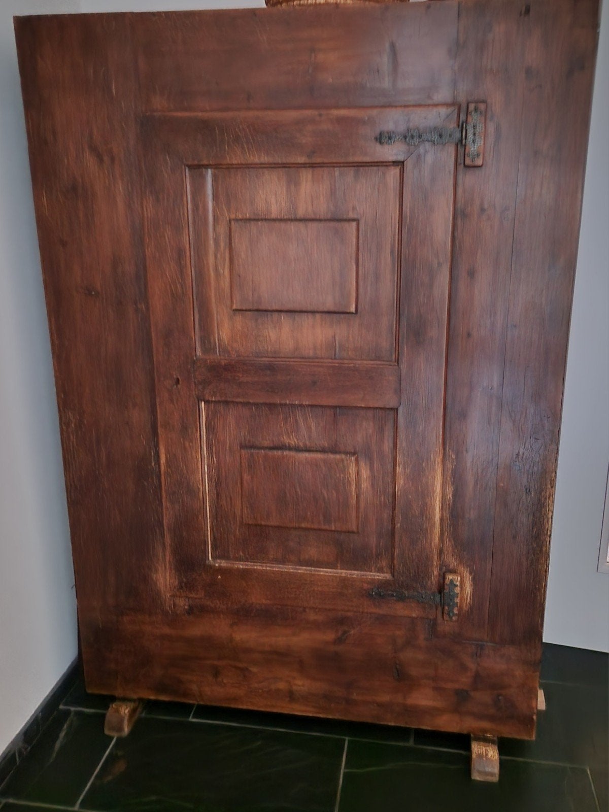 Grenen kast, Ophalen