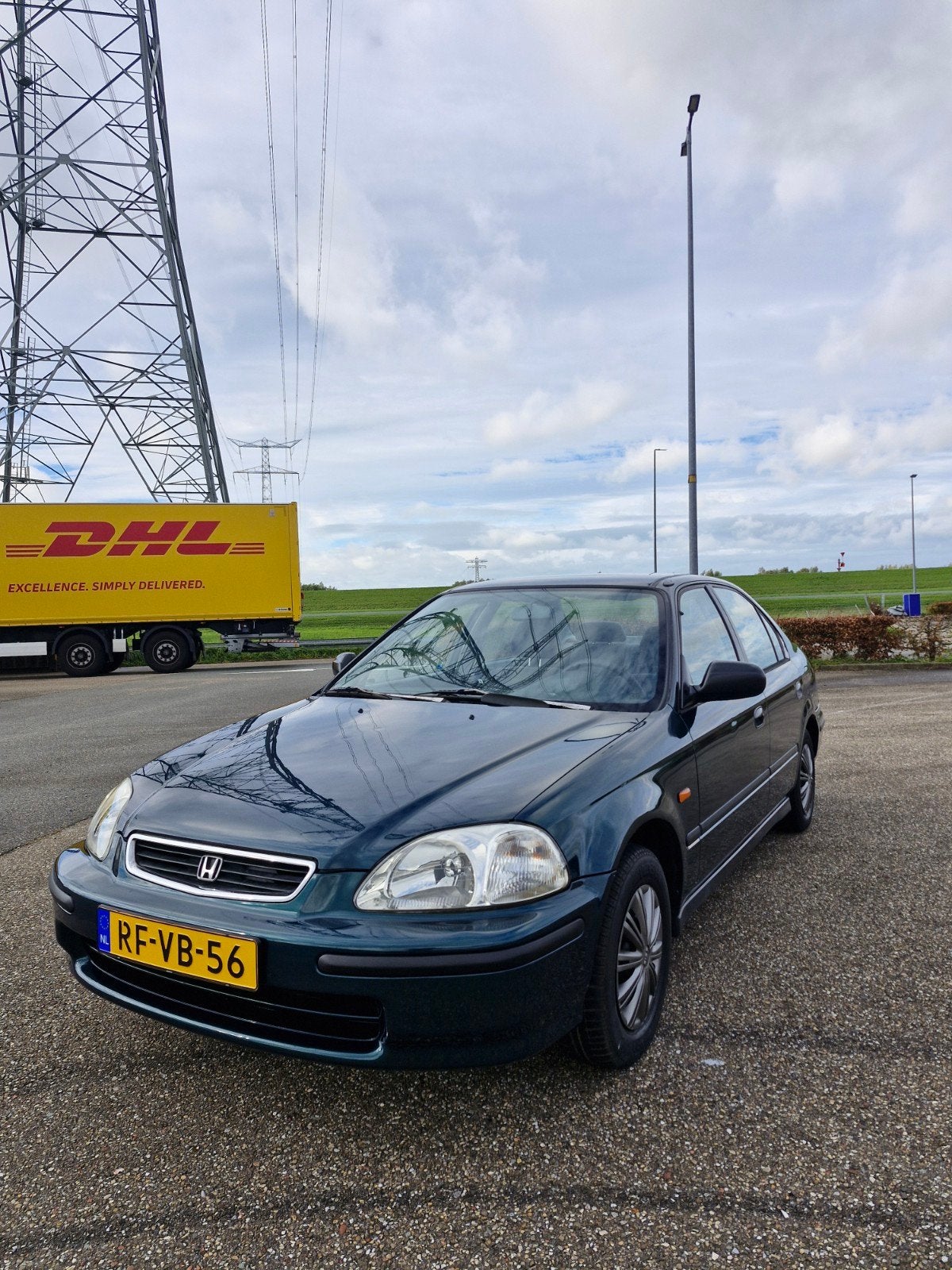 Honda Civic 1.4 iS Sedan Handschakel, Auto's, Voorwielaandrijving, 40 €/maand, 4 cilinders, Origineel Nederlands