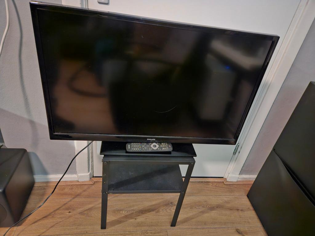 32" philips tv met afstandsbediening, Audio, Tv en Foto, Televisies, Ophalen, Philips, Gebruikt, 50 Hz