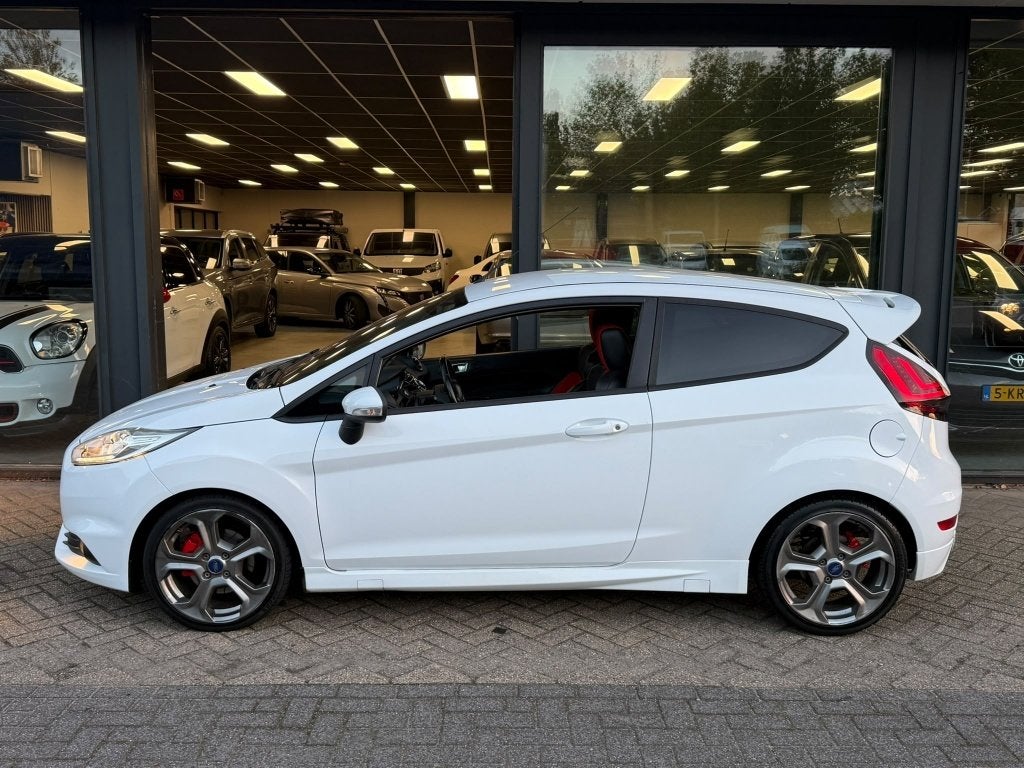 Ford Fiesta 1.6 ST2, 183 pk, 1063 kg, Gebruikt, 4 cilinders