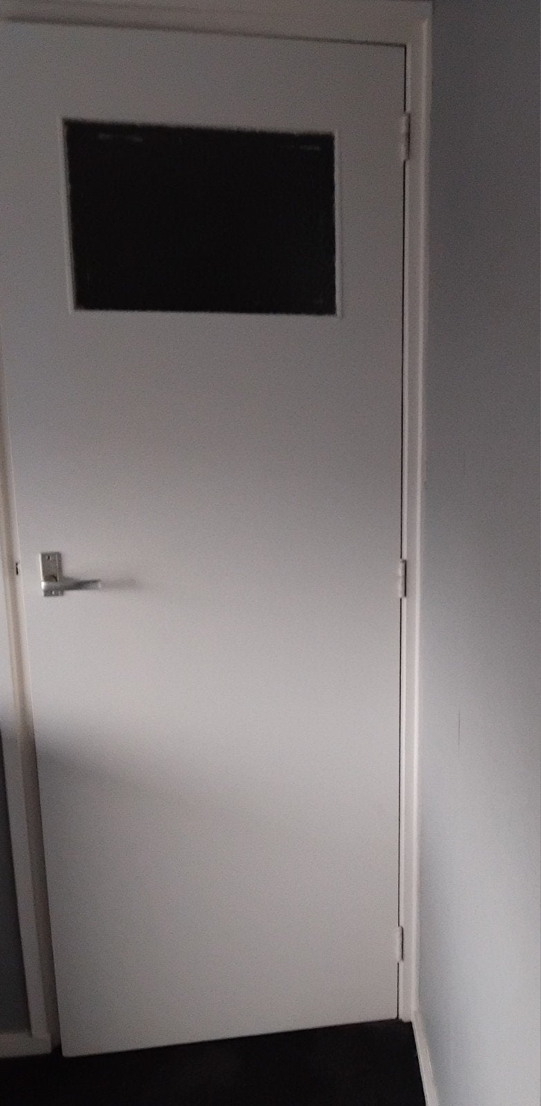 2 stevige jaren 60 stompe deuren met raampjes, Doe-het-zelf en Verbouw, Deuren en Horren, Ophalen, Gebruikt, Minder dan 80 cm