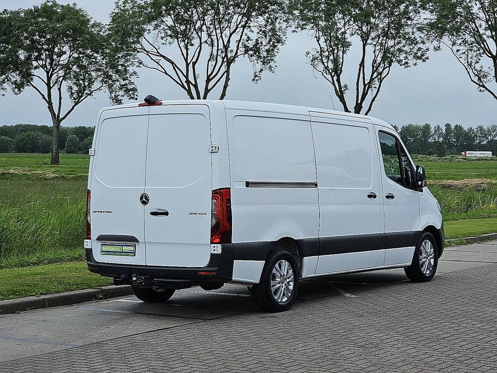 MERCEDES-BENZ SPRINTER 319 l2h1 v6 led mbux10, Automaat, Gebruikt, Euro 6, 190 pk