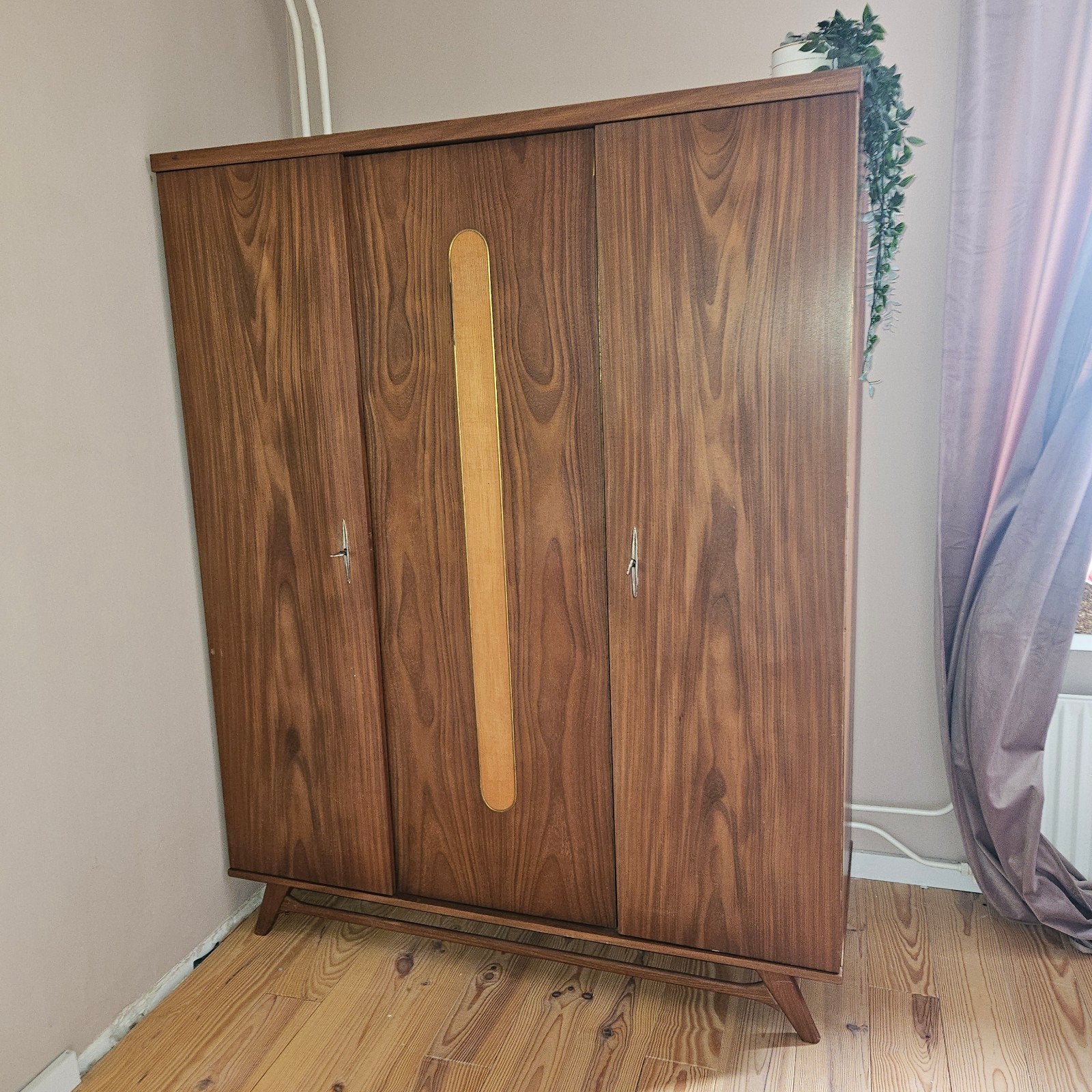 Vintage Kledingkast - 180x140x53.5 cm, Ophalen