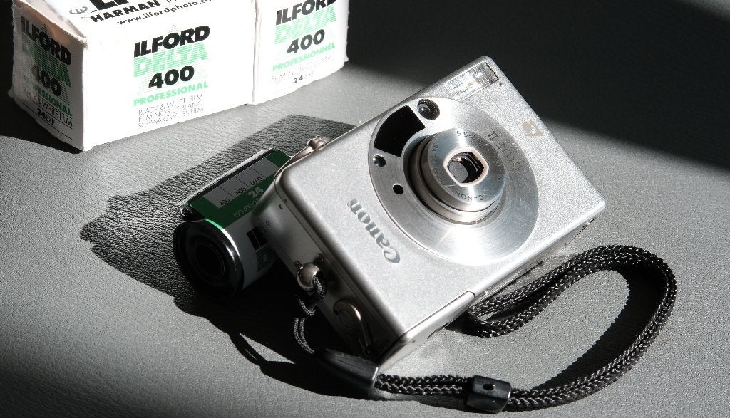 CANON - IXUS II