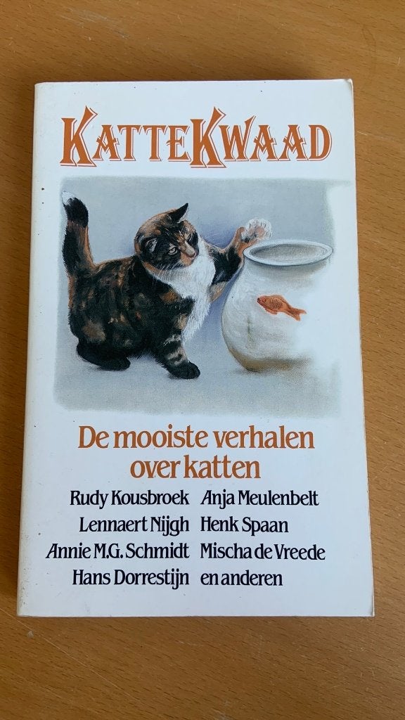 Kattekwaad - De mooiste verhalen over katten -Rudy Kousbroek, Ophalen of Verzenden, Zo goed als nieuw