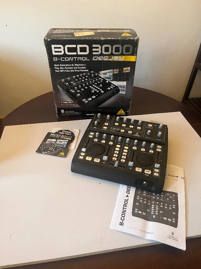 Prijs verlaagd! Behringer BCD 3000 B-Control Deejay Mixer, Ophalen, Zo goed als nieuw, Minder dan 5 kanalen, Microfooningang