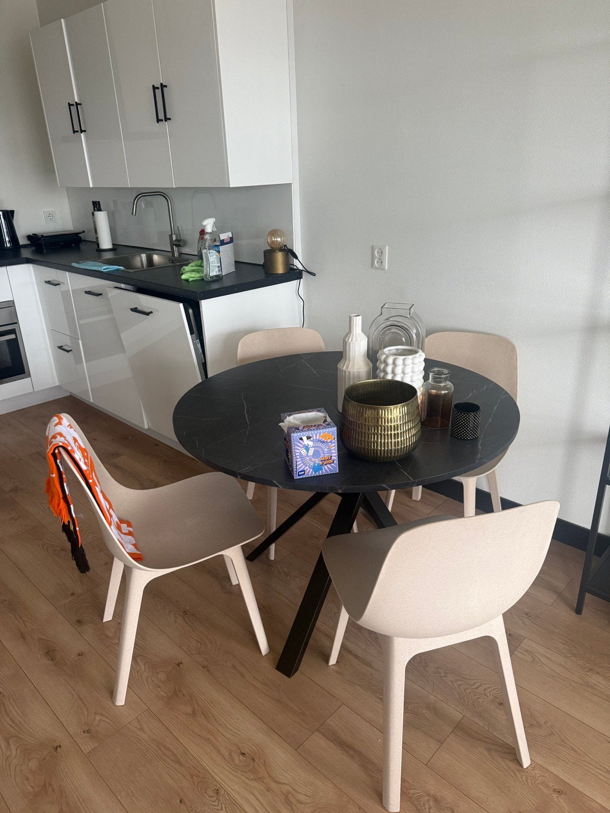 Eettafel set ikea MARIEDAMM & ODGER, Ophalen, 100 tot 150 cm, Rond, 50 tot 100 cm