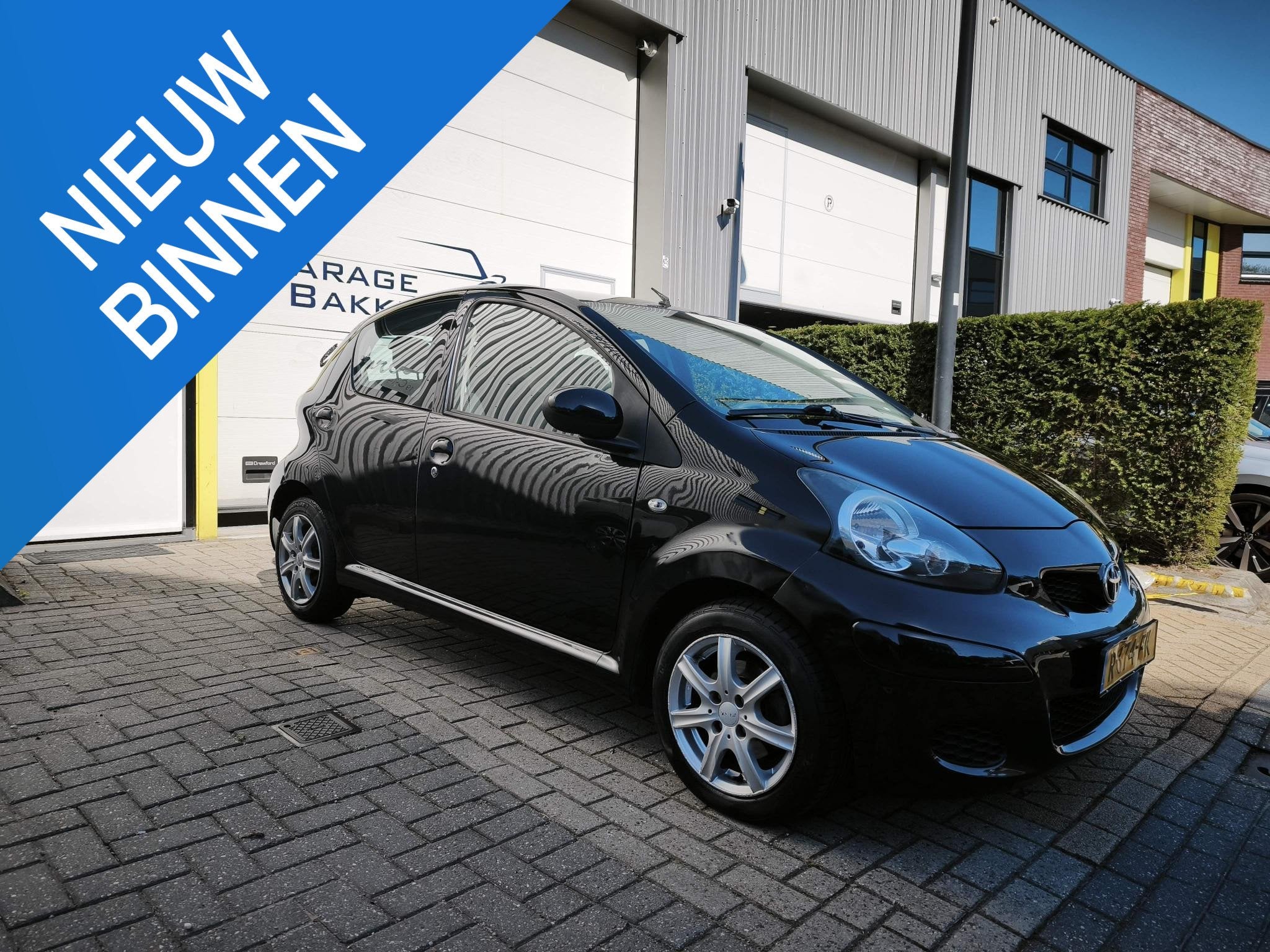 Toyota Aygo 1.0-12V Comfort Airco 5 Deurs, Postbus 212
4940 AE  Raamsdonksveer, NL, Zwart, Handgeschakeld, Toyota