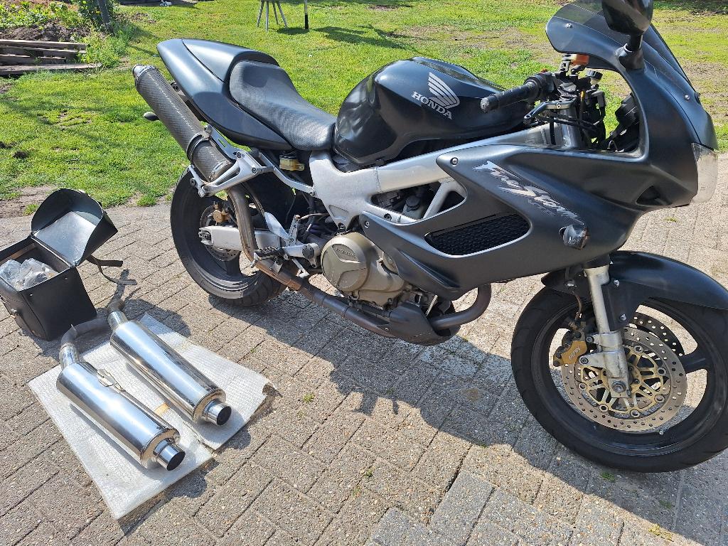 Honda VTR1000 Fire storm, 2 cilinders, Occasion, Bedrijf, Super Sport