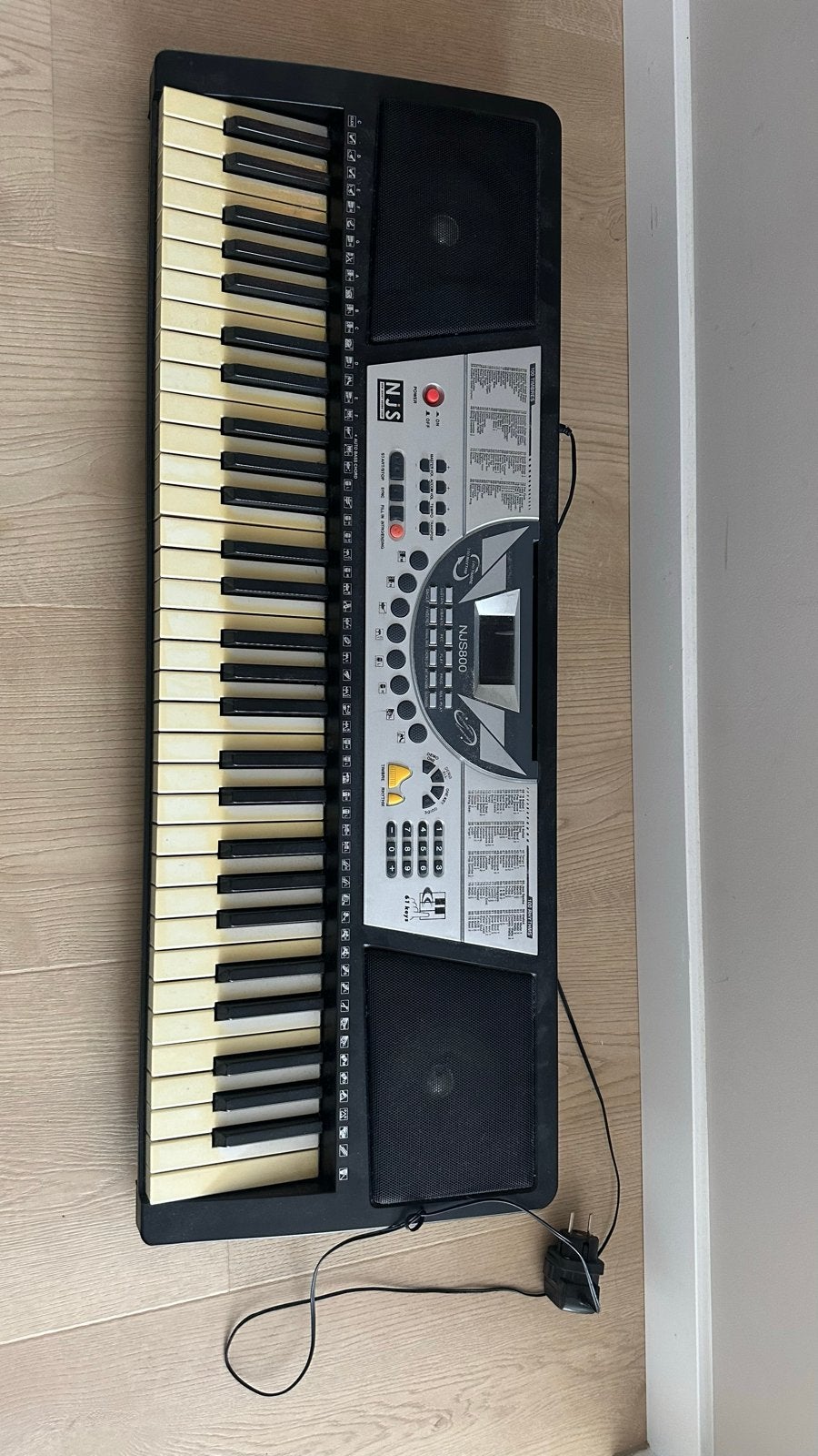 NJS800 Keyboard - Ideaal voor beginners, Ophalen of Verzenden, Gebruikt, 61 toetsen, Overige merken