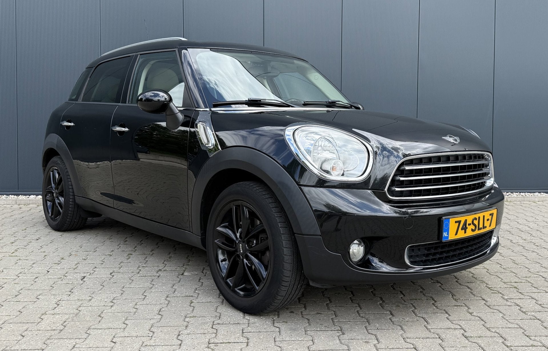 Mini Countryman 1.6 Cooper Chili Airco Cruise Navi Pano Lede, Auto's, Mini, Voorwielaandrijving, Euro 5, Gebruikt, Beige