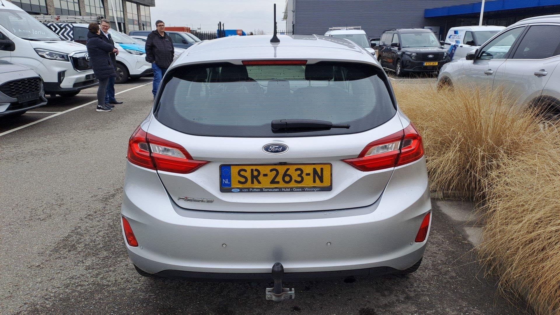 Ford Fiesta 1.0 EcoBoost Titanium voorruitverwarming - trekh, Auto's, Voorwielaandrijving, 12 maanden, Gebruikt, Euro 6