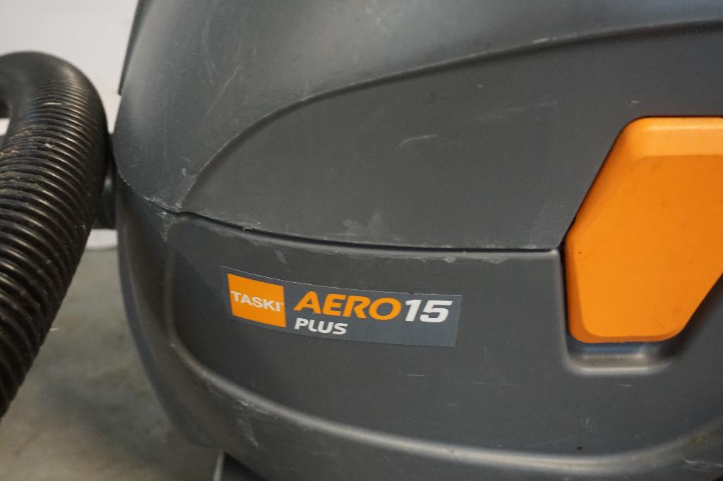 Taski Aero 15 plus stofzuiger, Ophalen, Gebruikt