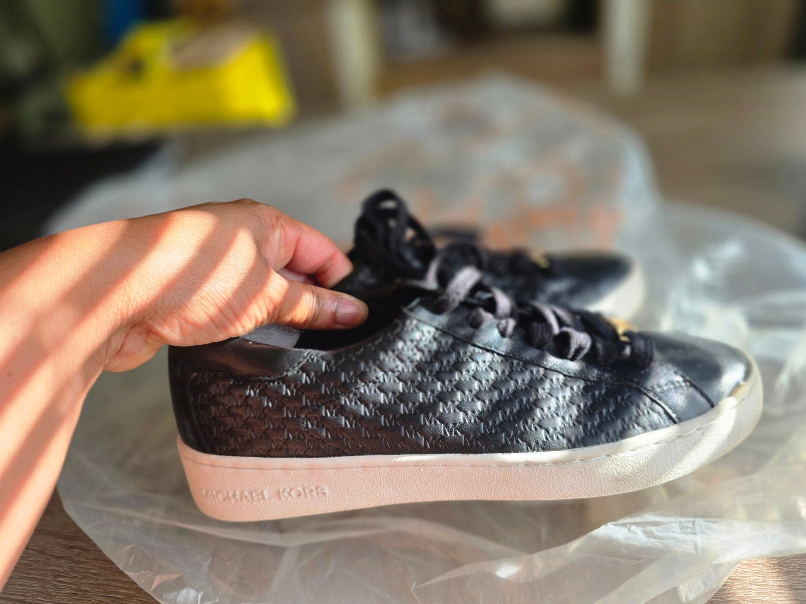 Michael Kors sneakers, 1x gedragen, Kleding | Dames, Michael Kors, Zwart, Ophalen of Verzenden, Sneakers of Gympen