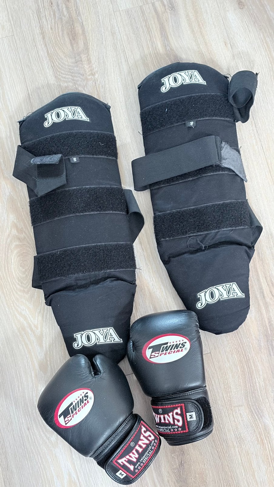 Kickbox handschoen en beenbeschermer, Maat XS of kleiner, Ophalen of Verzenden, Zo goed als nieuw, Overige
