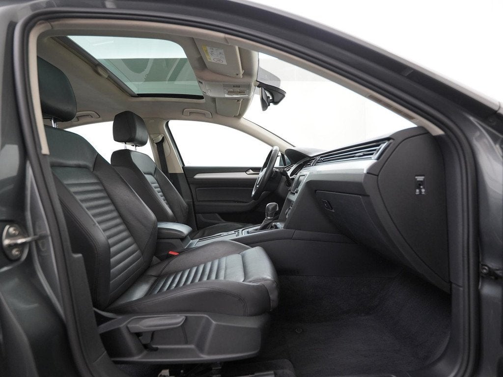 Volkswagen Passat 1.4 TSI Comfortline Business DSG | Schuifd, Auto's, Volkswagen, 12 maanden, Gebruikt, 4 cilinders, 690 kg