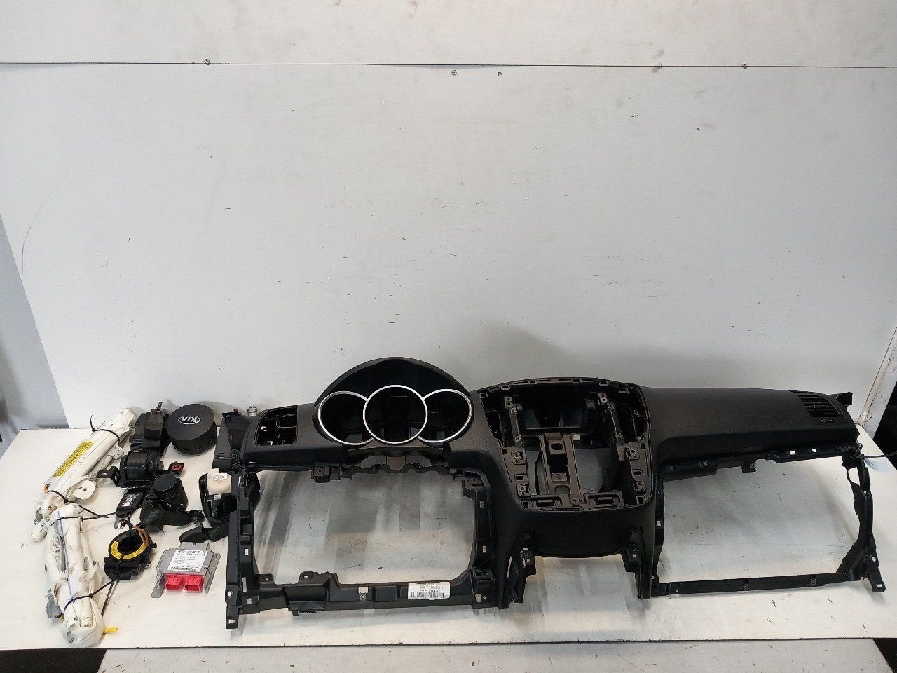 Airbag set Kia Venga, Onderdelen@venauto.nl, Van der Ven Autorecycling B.V., Ettenseweg 76, 4706 PB Roosendaal, The Netherlands