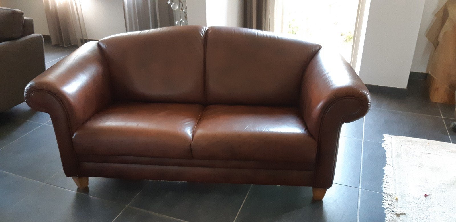 Comfortabele klassieke bruine tweezitsbank Engelse sti, Ophalen, Gebruikt, 150 tot 200 cm, Tweepersoons