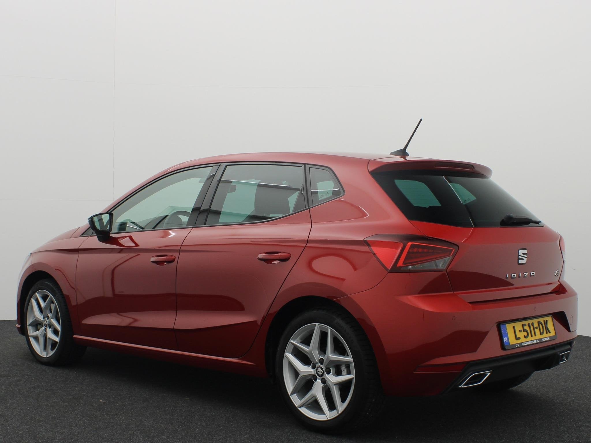 SEAT Ibiza 1.0 TSI FR Business Intense CAMERA / CARPLAY / NA, Stof, Ibiza, Origineel Nederlands, Bedrijf