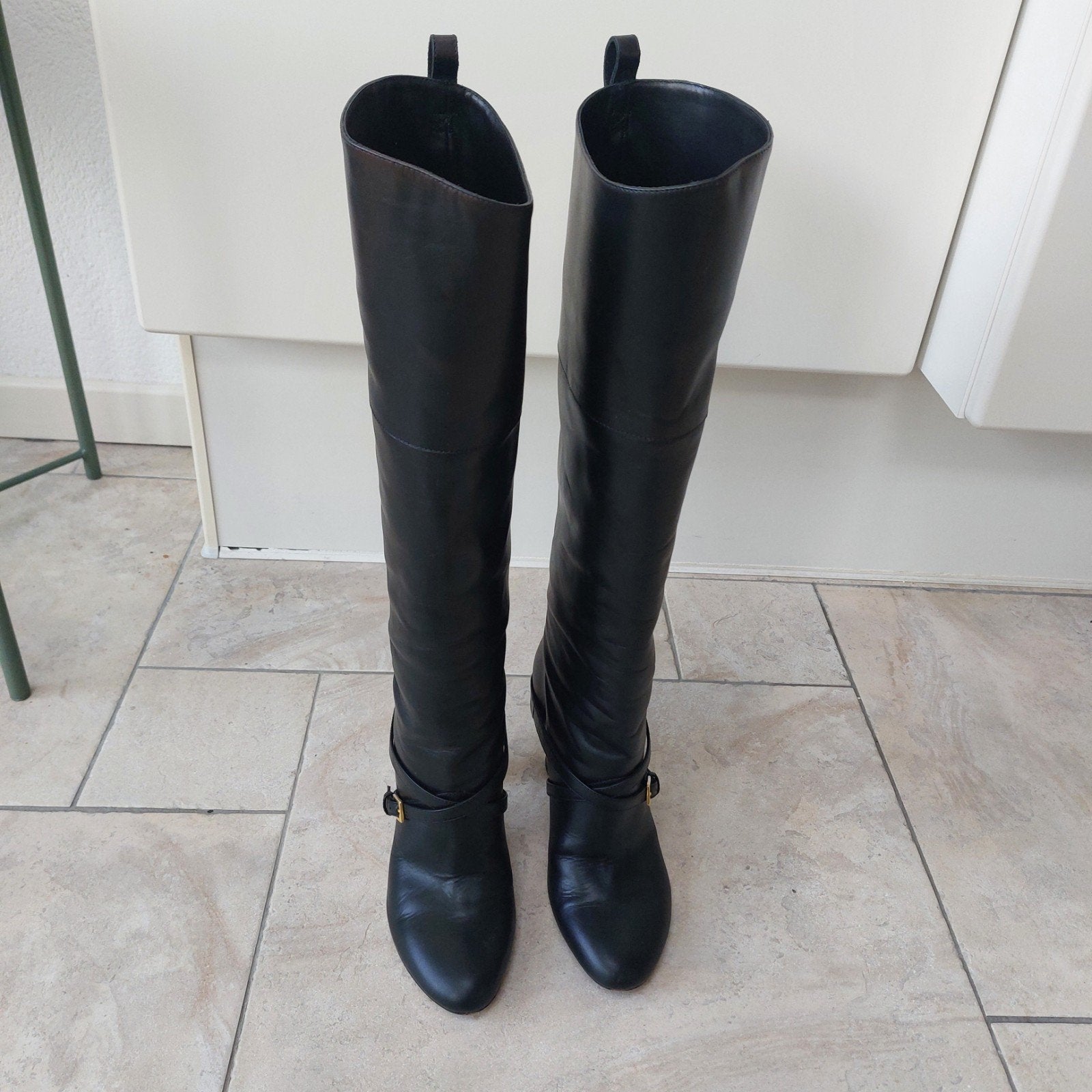 Zwarte Dsquared2 knielaarzen maat 37
Nieuwprijs 349 euro, Hoge laarzen, Zwart, Ophalen of Verzenden, Zo goed als nieuw