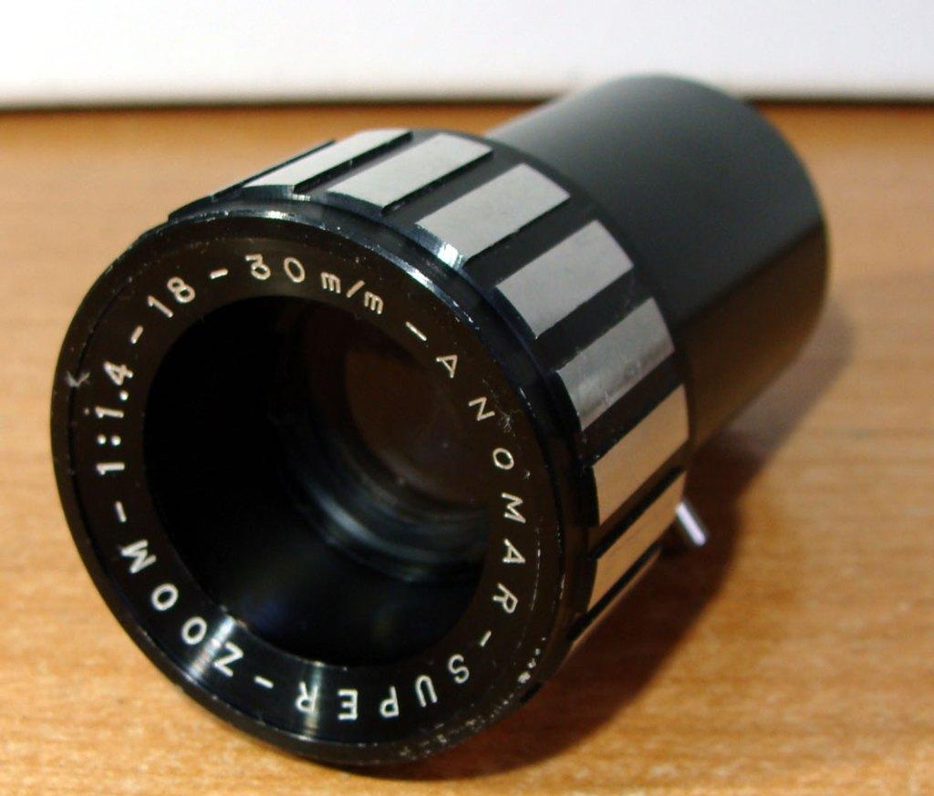 ANOMAR-SUPER Zoom Projectielens 1:1,4/18-30 voor 8mm proj., Ophalen, 8mm film