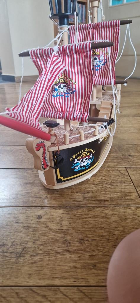 Leuke piraten boot, Ophalen, Zo goed als nieuw