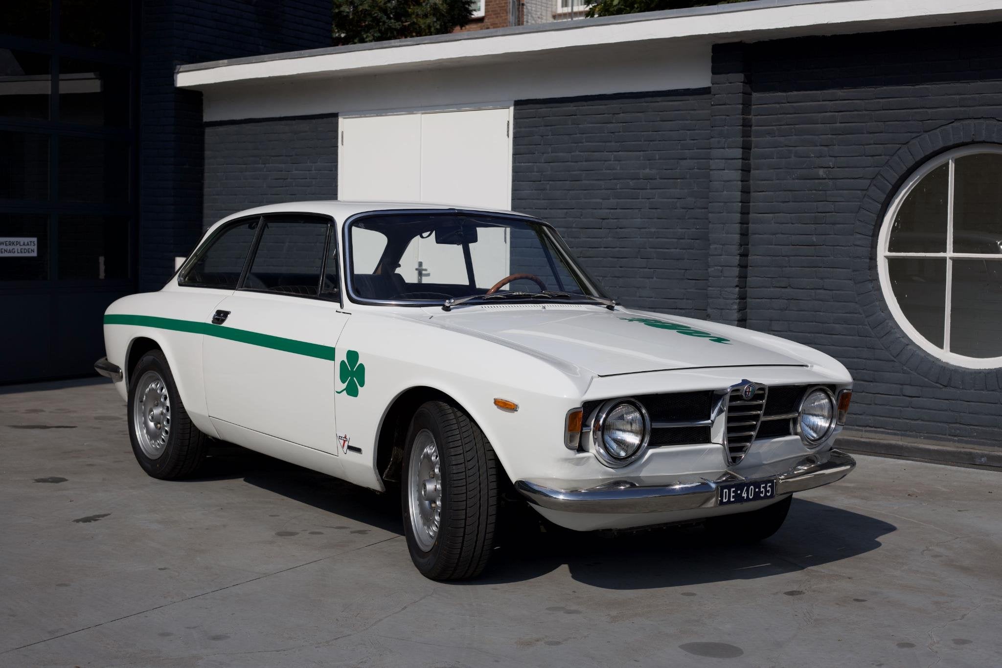 Alfa Romeo GT 1300 Junior Perfecte staat!
