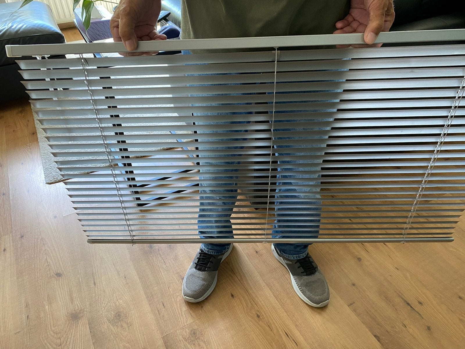 Luxaflex v Keukenraam Adria caravan bv Action / Altea, Ophalen, Zo goed als nieuw
